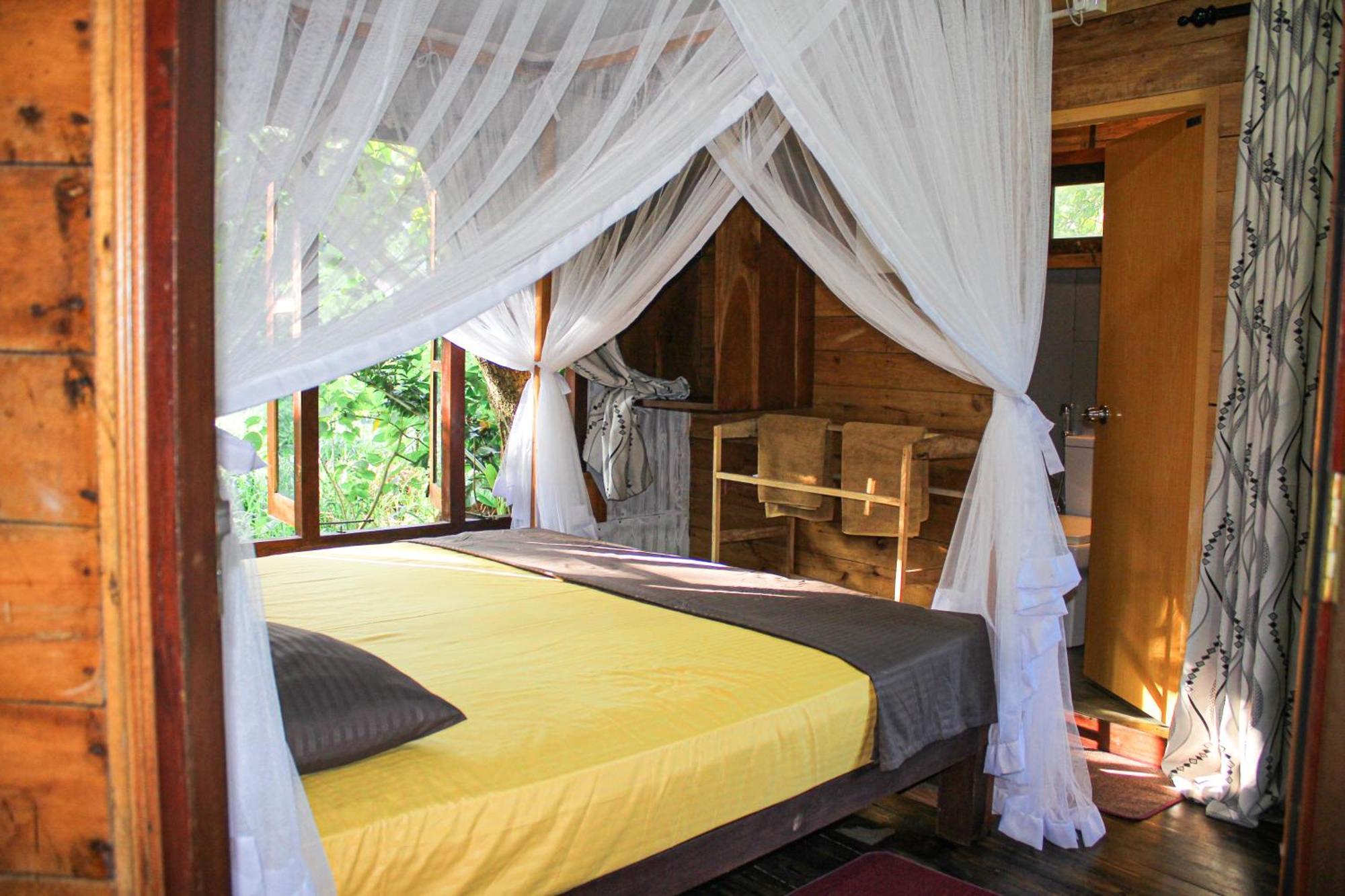 Seasons Four Eco Friendly Treehouse
