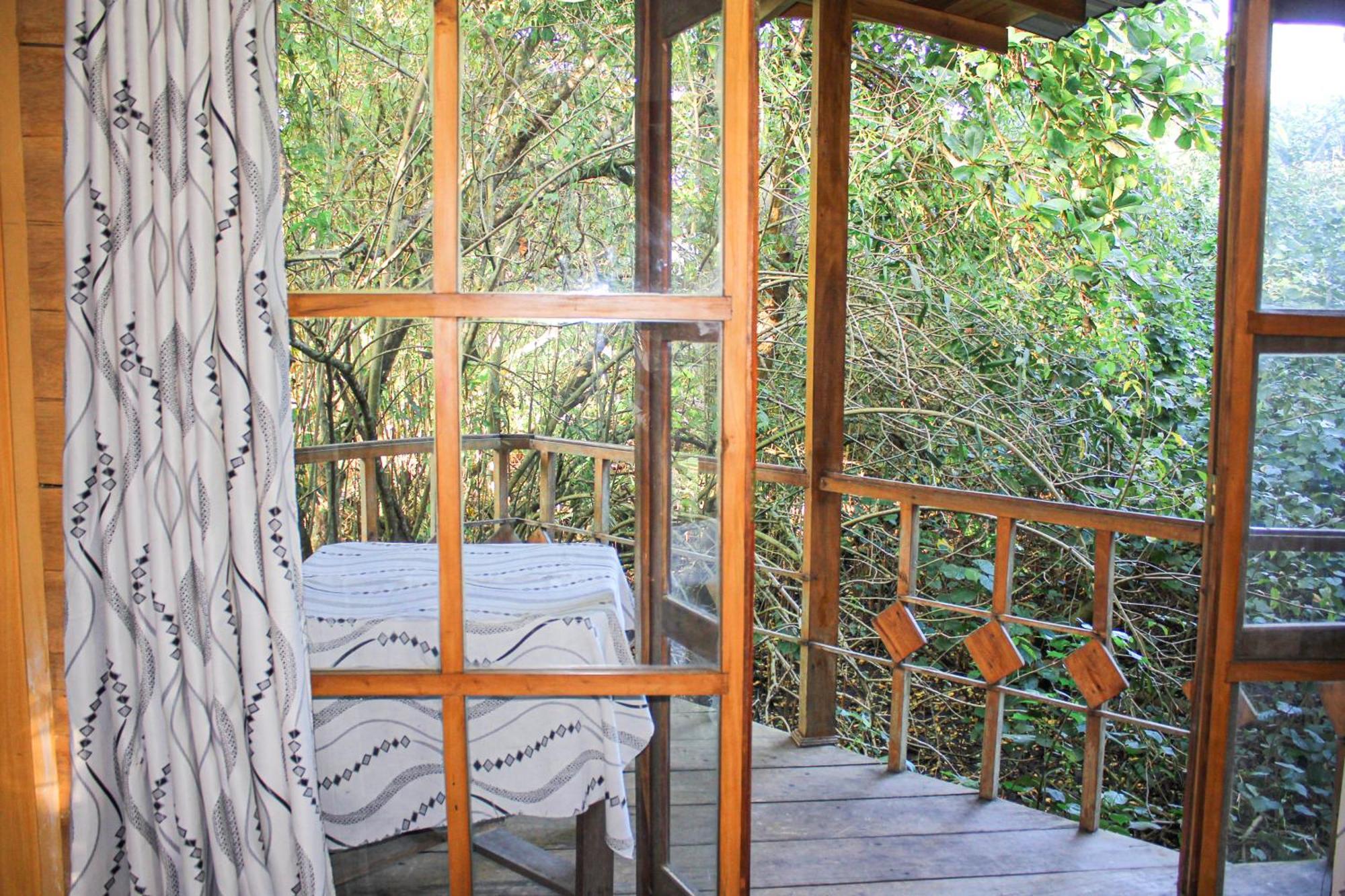 Landhaus Seasons Four Eco Friendly Treehouse *