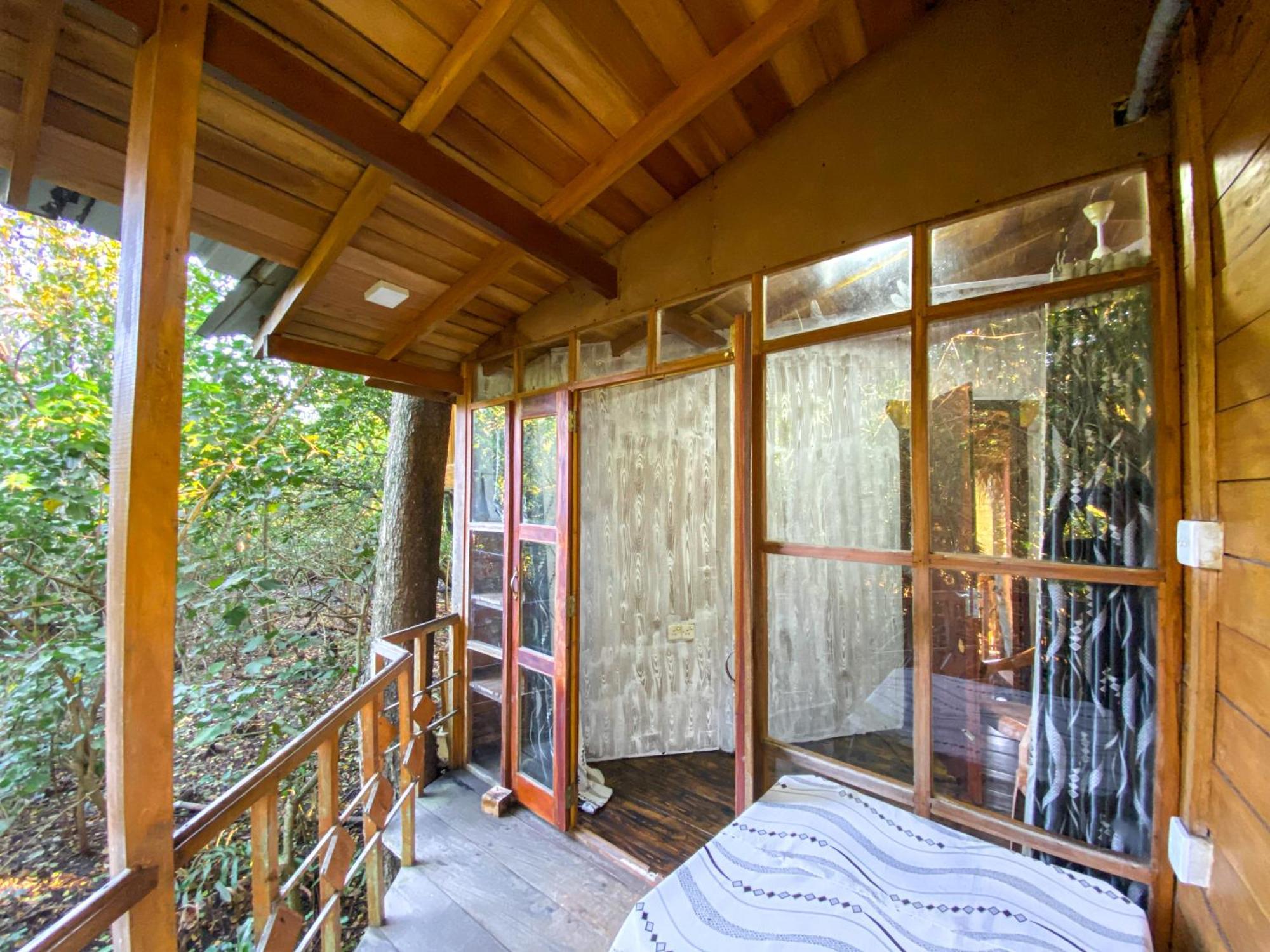 Seasons Four Eco Friendly Treehouse Landhaus Matara